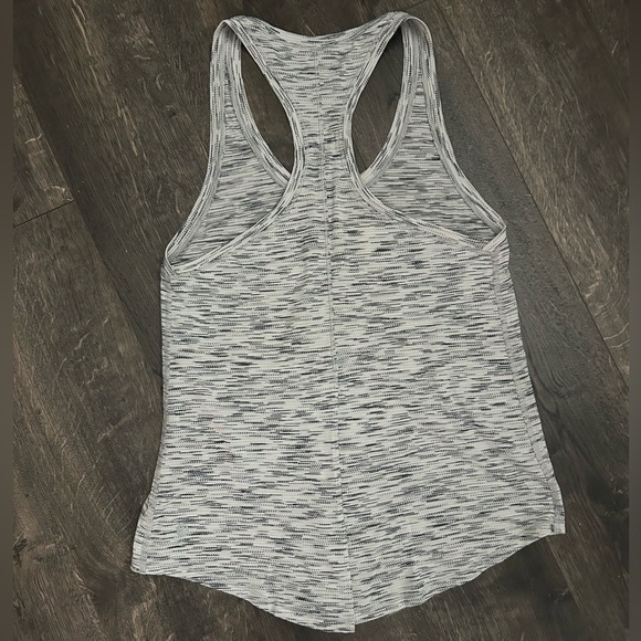 Lululemon racer back tank - Picture 2 of 4